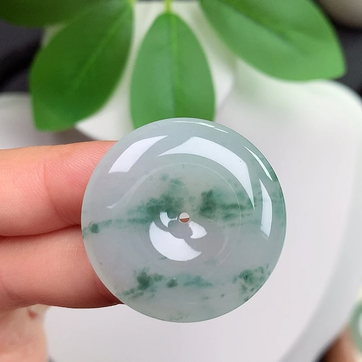 翡翠未镶嵌颈饰平安扣 29.8x5.1mm