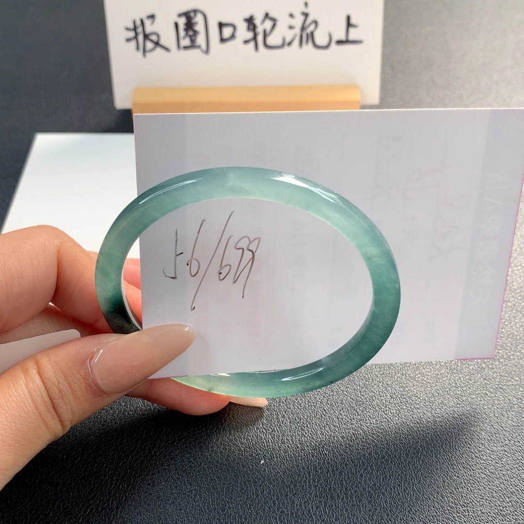 翡翠未镶嵌手镯天然翡翠