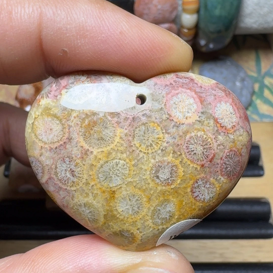 硅化玉爱心罗汉花未镶嵌
