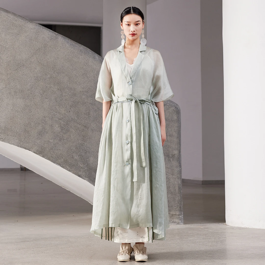 界内界外设计感气质真丝廓形长款大摆夏季防晒风衣外套女J42F502