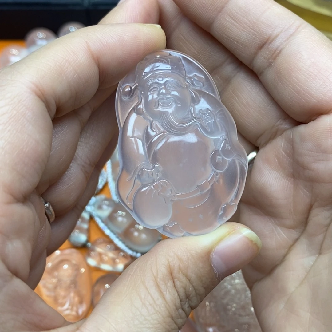 石英质玉未镶嵌颈饰