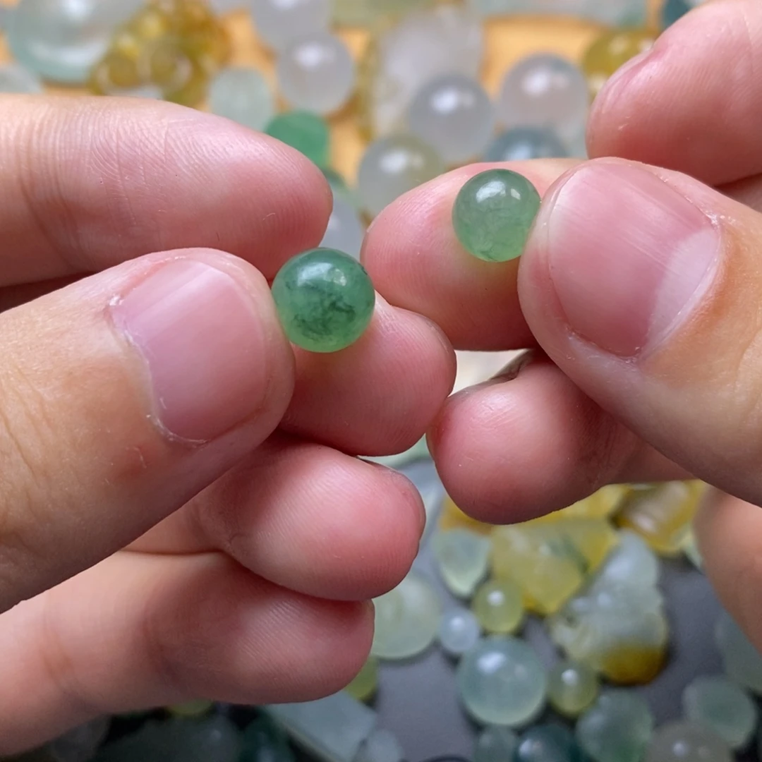 定制翡翠未镶嵌珠子