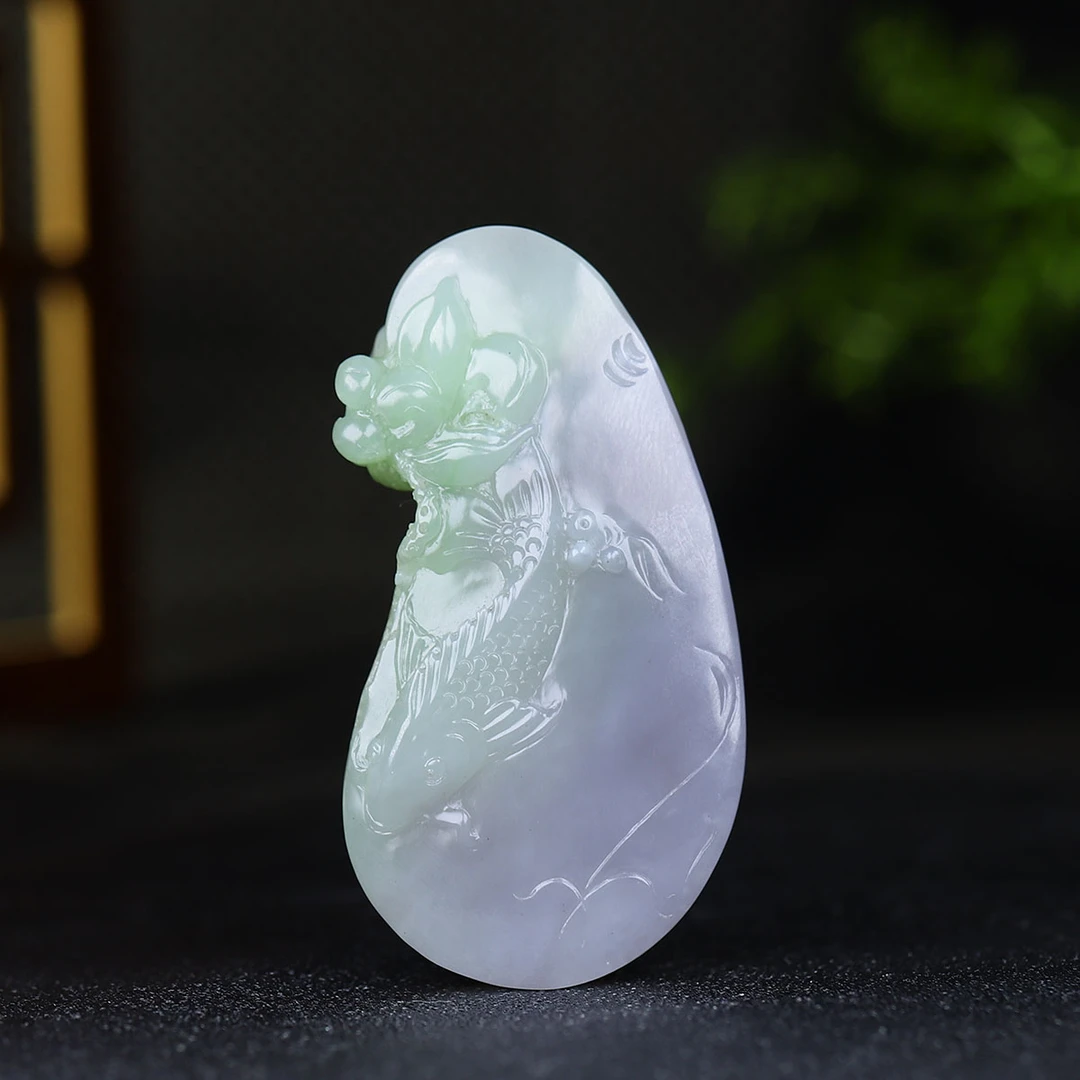 1209146和田玉翠青荷花鱼