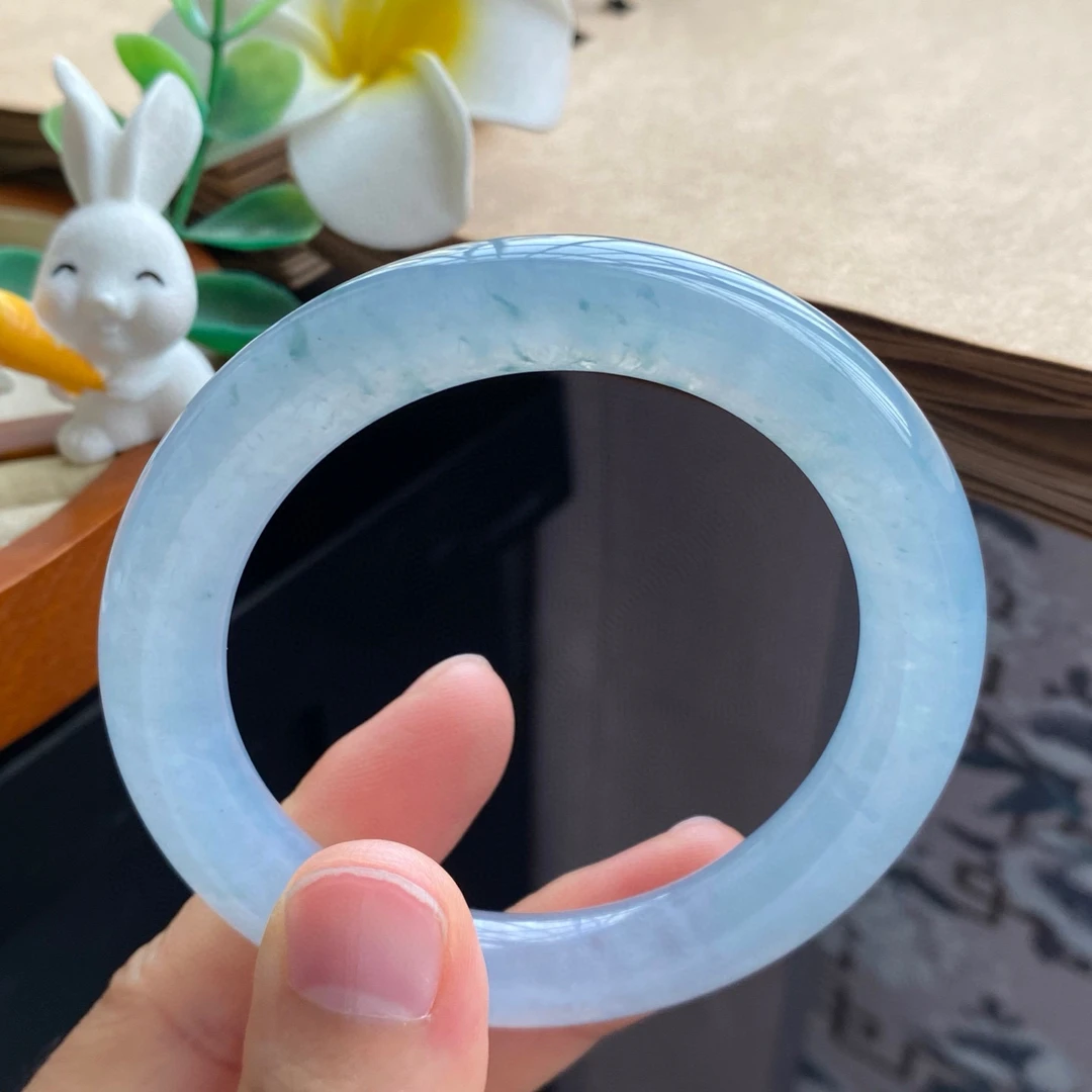 1.21批13381号手镯53.9-9.8-10 冰蓝水飘花圆条！种层次美感！