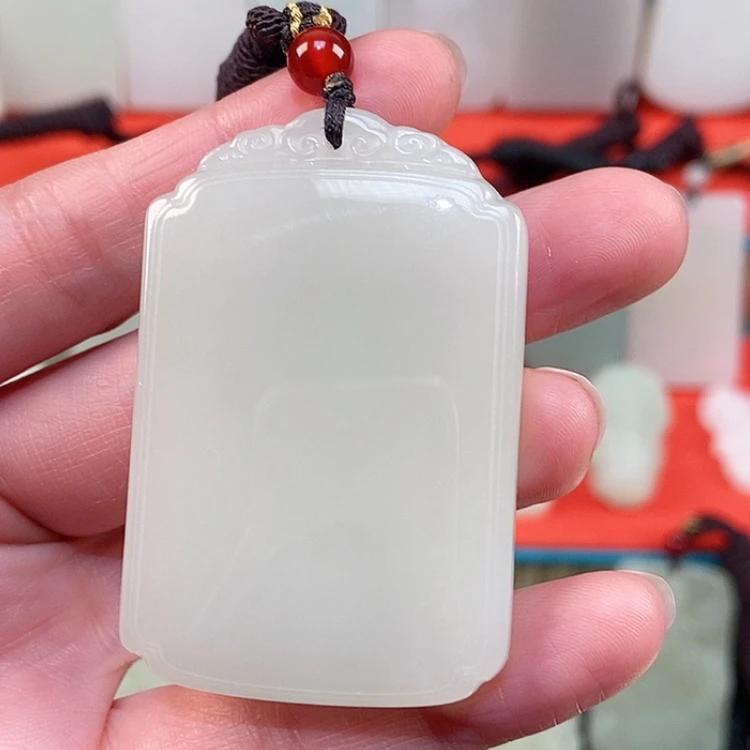 【闪购商品】颈饰未镶嵌和田玉