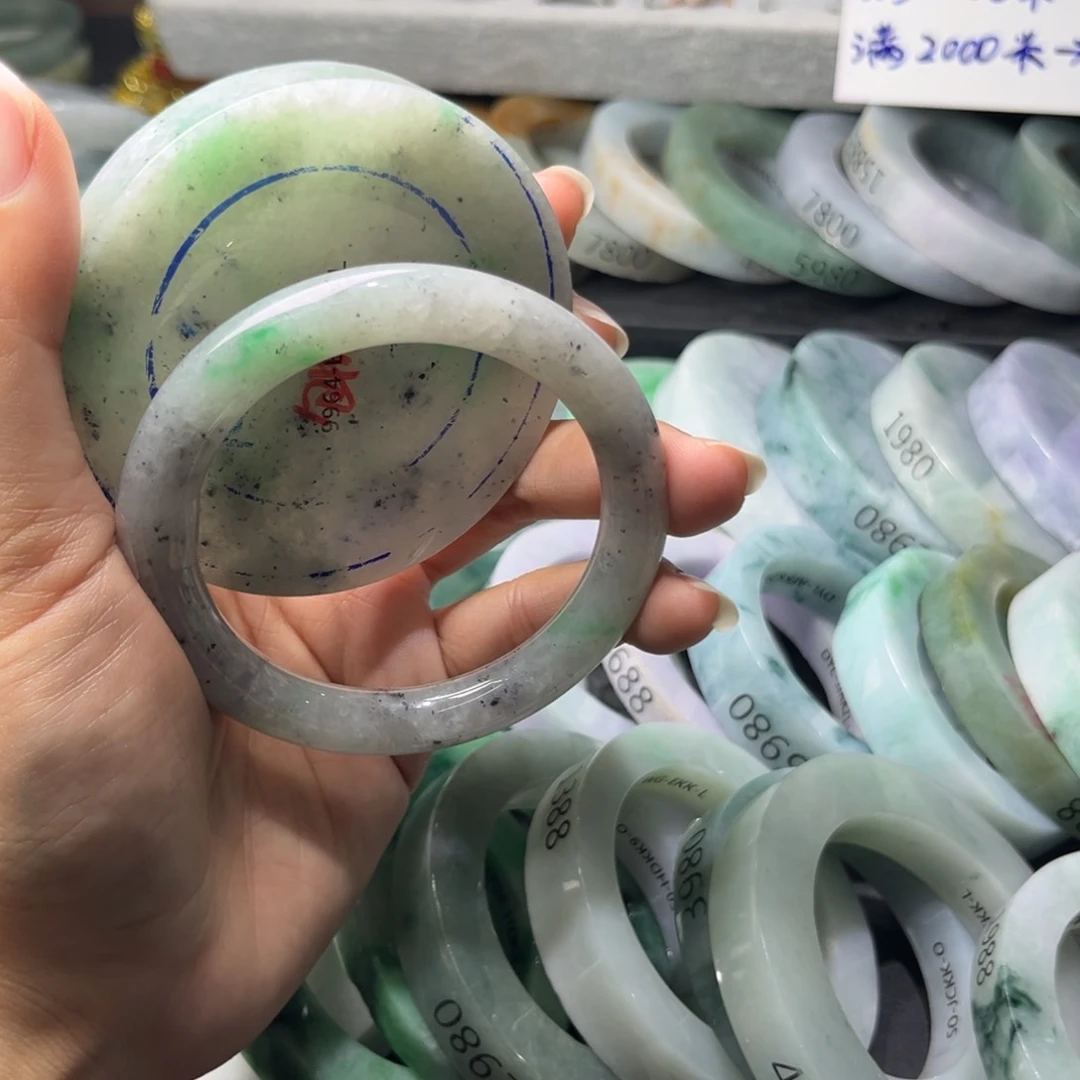 定制翡翠手镯未镶嵌