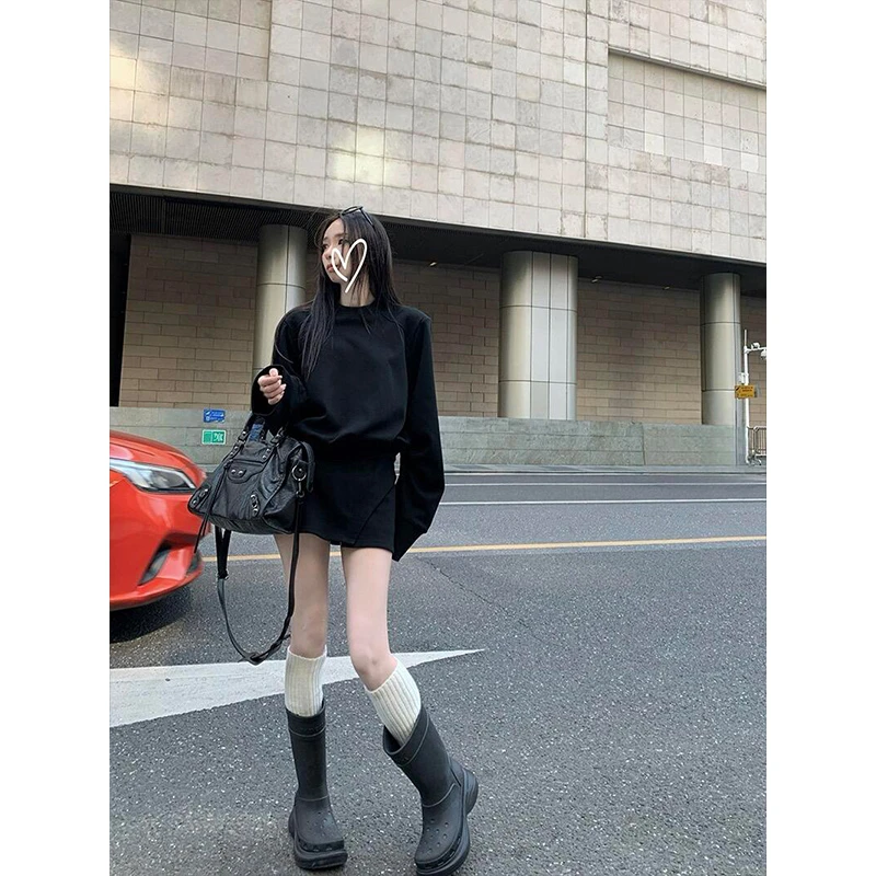 2025秋季新款加绒卫衣穿搭套装女韩剧女主上衣设计感包臀裙两件套