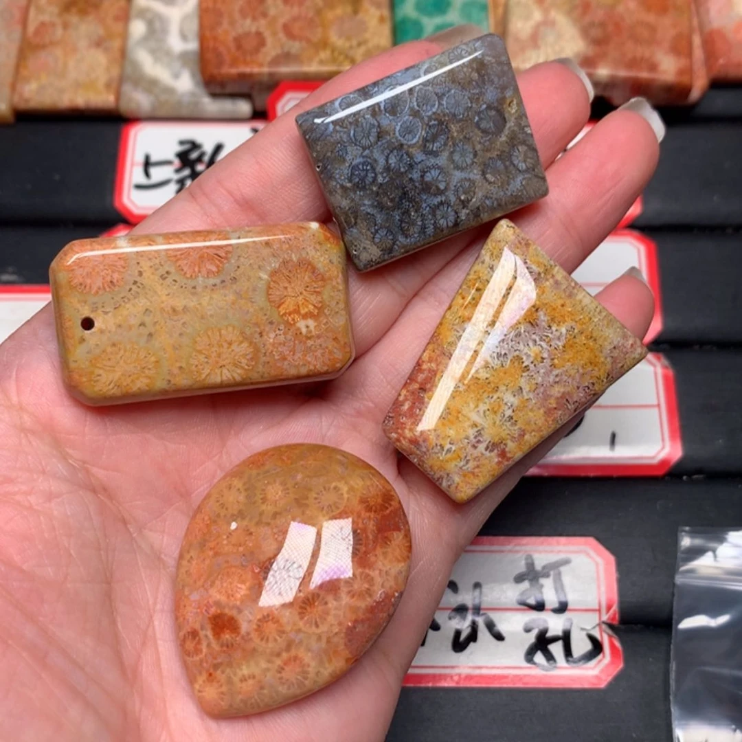 【闪购商品】硅化玉颈饰合金手**香