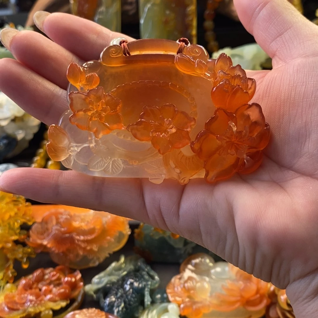 蛇纹石玉颈饰未镶嵌天***故