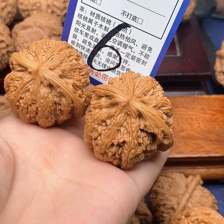 桃核吊坠粗筋狮子头46
