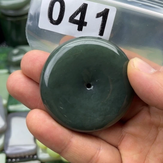 和田玉未镶嵌珠宝半成品