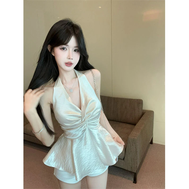 缎面挂脖吊带背心女夏季纯欲辣妹性感v领抹胸上衣泰式独特娃娃衫