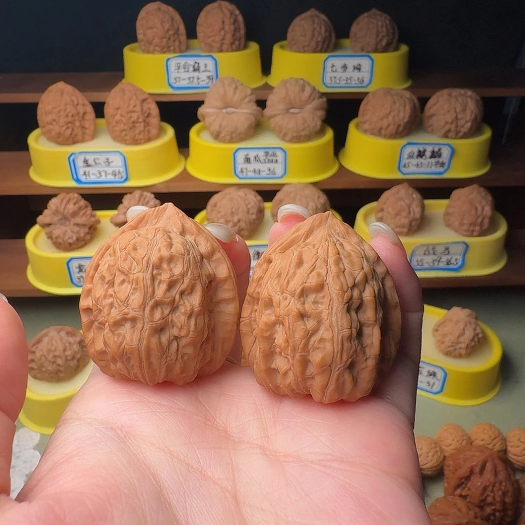 文玩核桃吊坠35全品赤龙鸡心