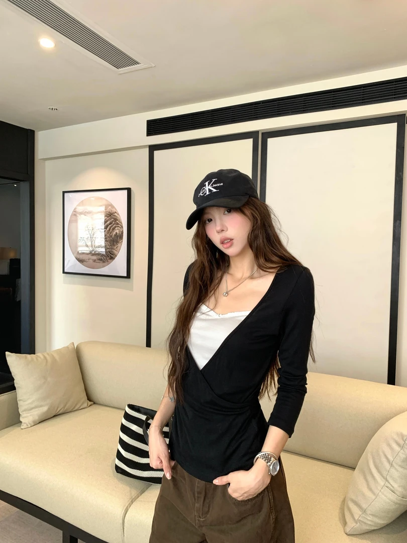 春秋款可外穿精致打底衫韩版辣妹风假两件拼色ins拼接气质显瘦T恤