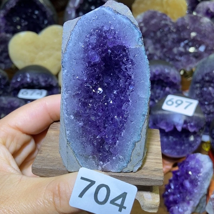 紫晶未镶嵌大型摆件（非配饰）