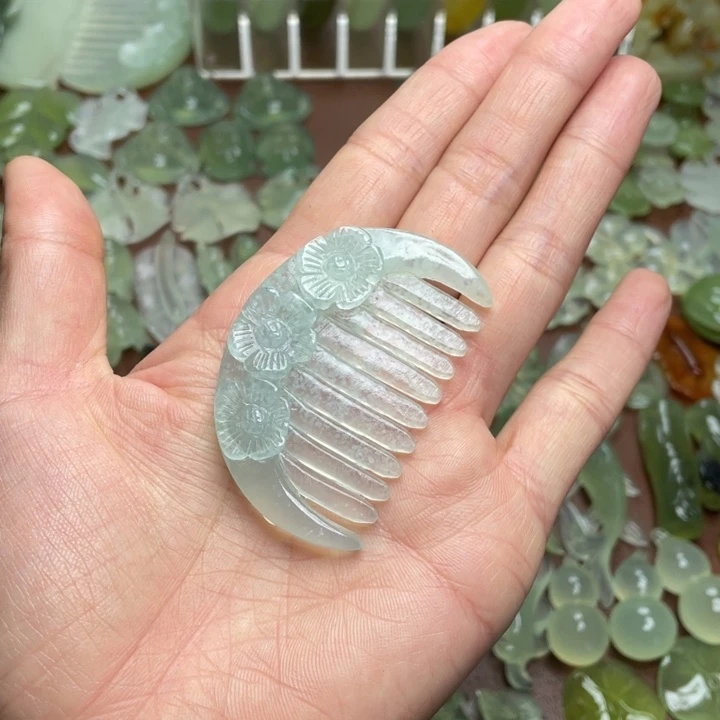 蛇纹石玉合金颈饰
