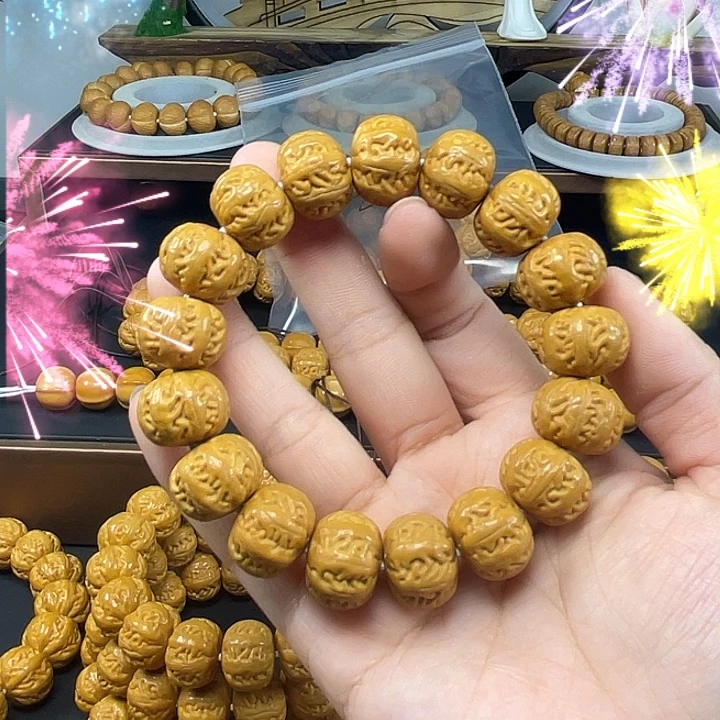 ***猴头核桃吊坠猴头