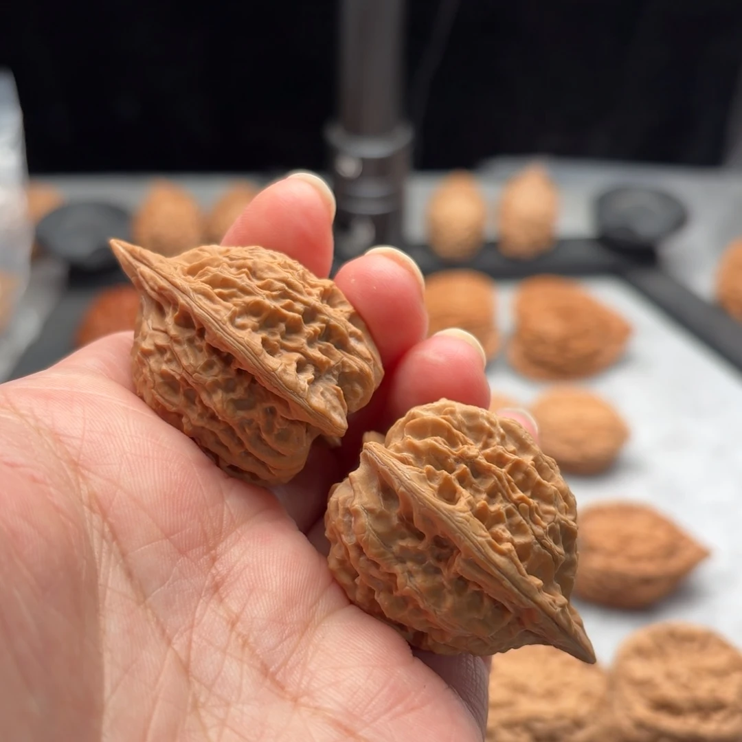 把件文玩核桃野生机关枪【3306】