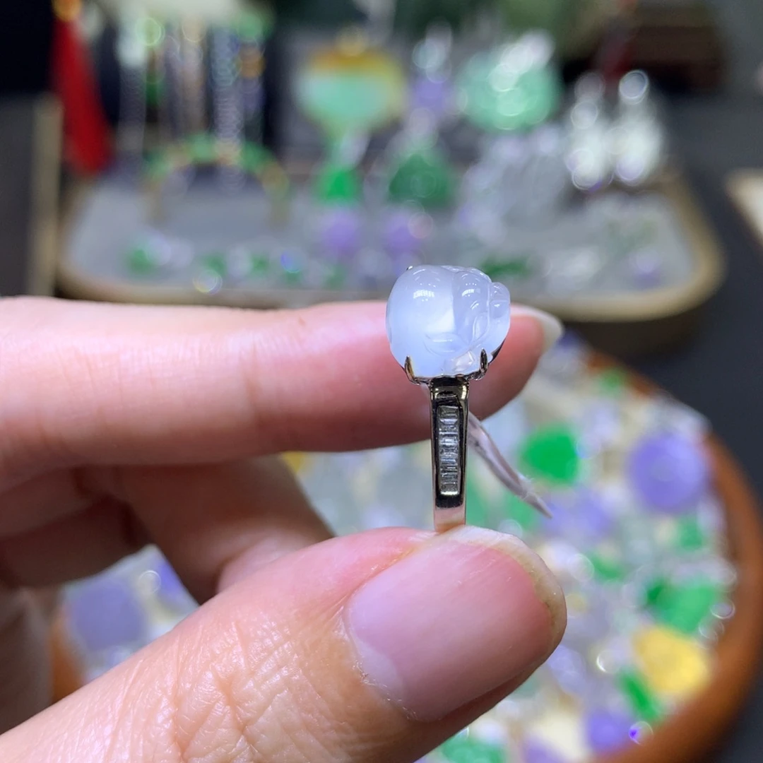 翡翠18K金镶嵌颈饰翡翠吊坠项链