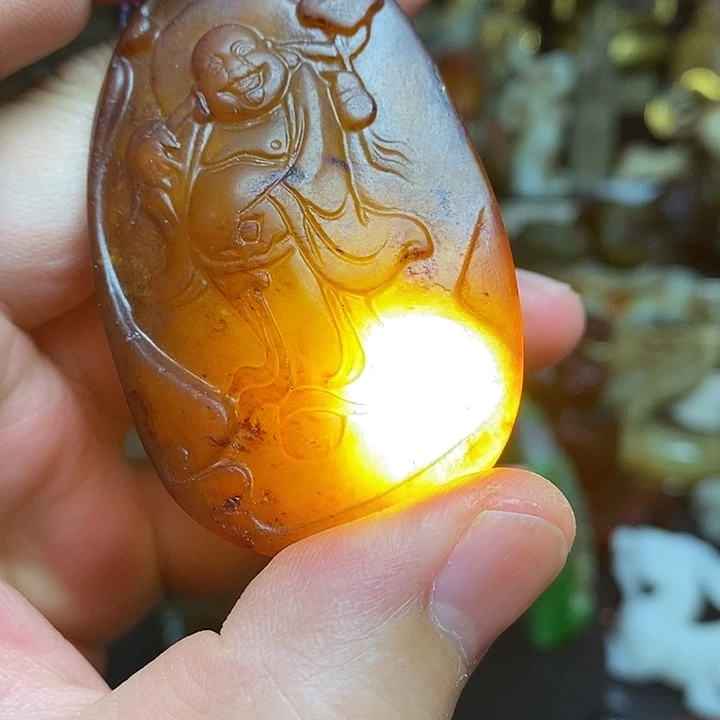 透闪石质玉未镶嵌颈饰