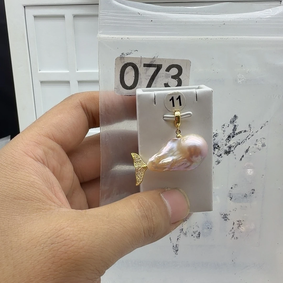 淡水珍珠颈饰合金