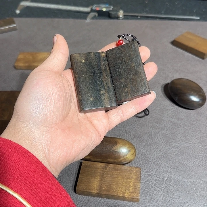 ****玮阴沉木直播间一物一拍截图