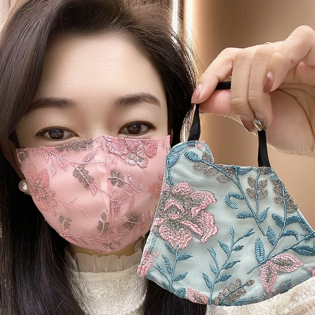 春夏新国潮风刺绣面罩防风防晒国风口罩立体防尘加大透气蕾丝面罩