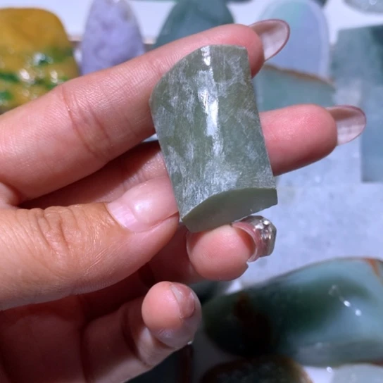 翡翠散珠翡翠边角料
