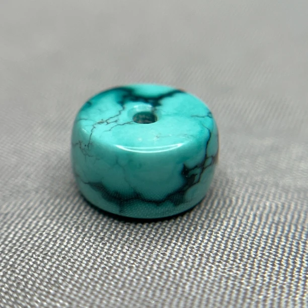 绿松石水草纹直切鼓珠，尺寸11.1x6.6mm重1.61克