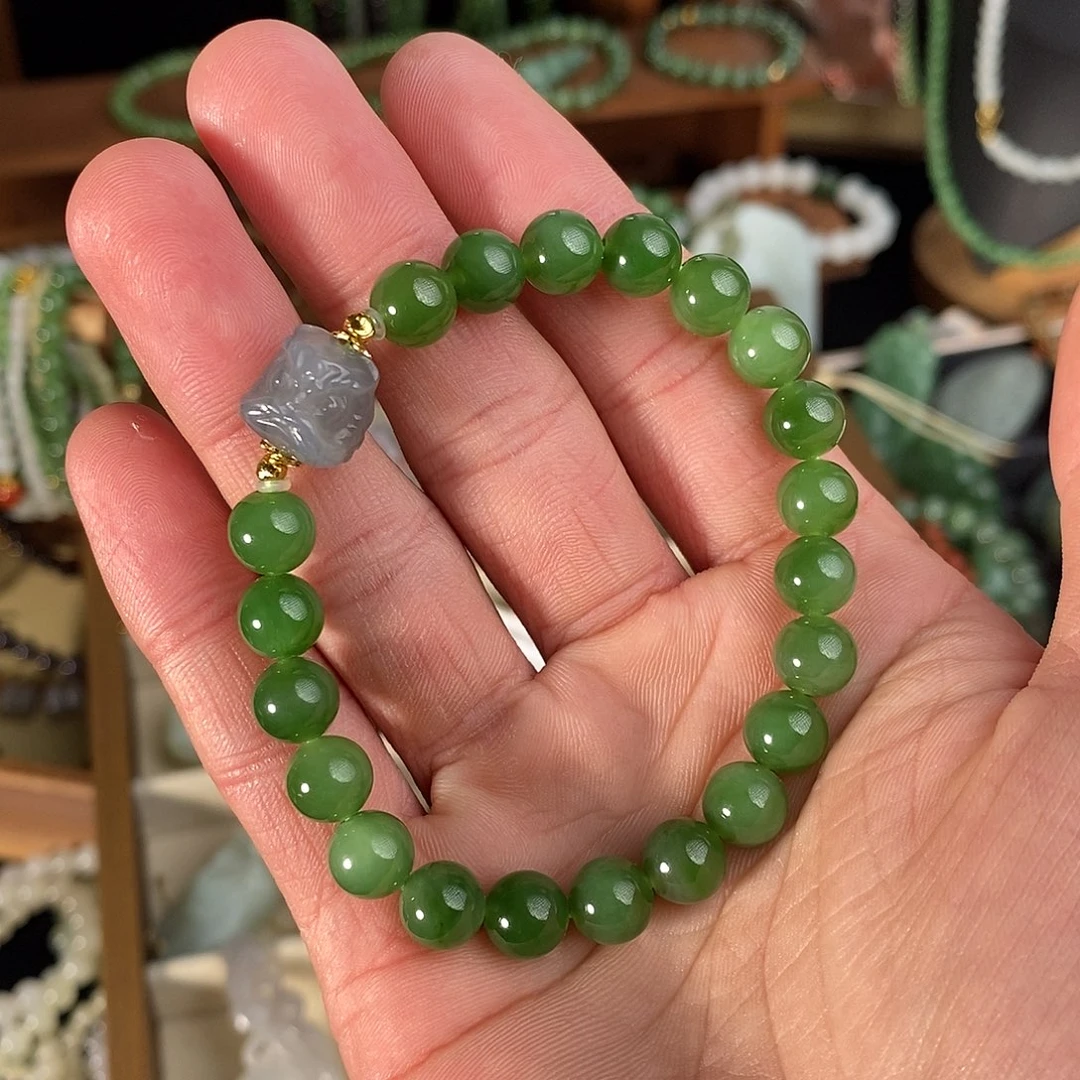 和田玉手串未镶嵌碧玉白加绿