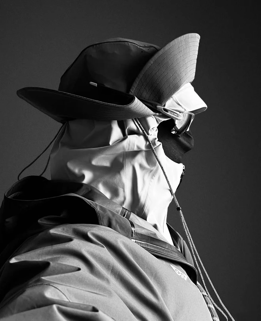 小鱼里里AD15-Sports Outdoor山系户外拼接百搭短袖T恤上衣潮流