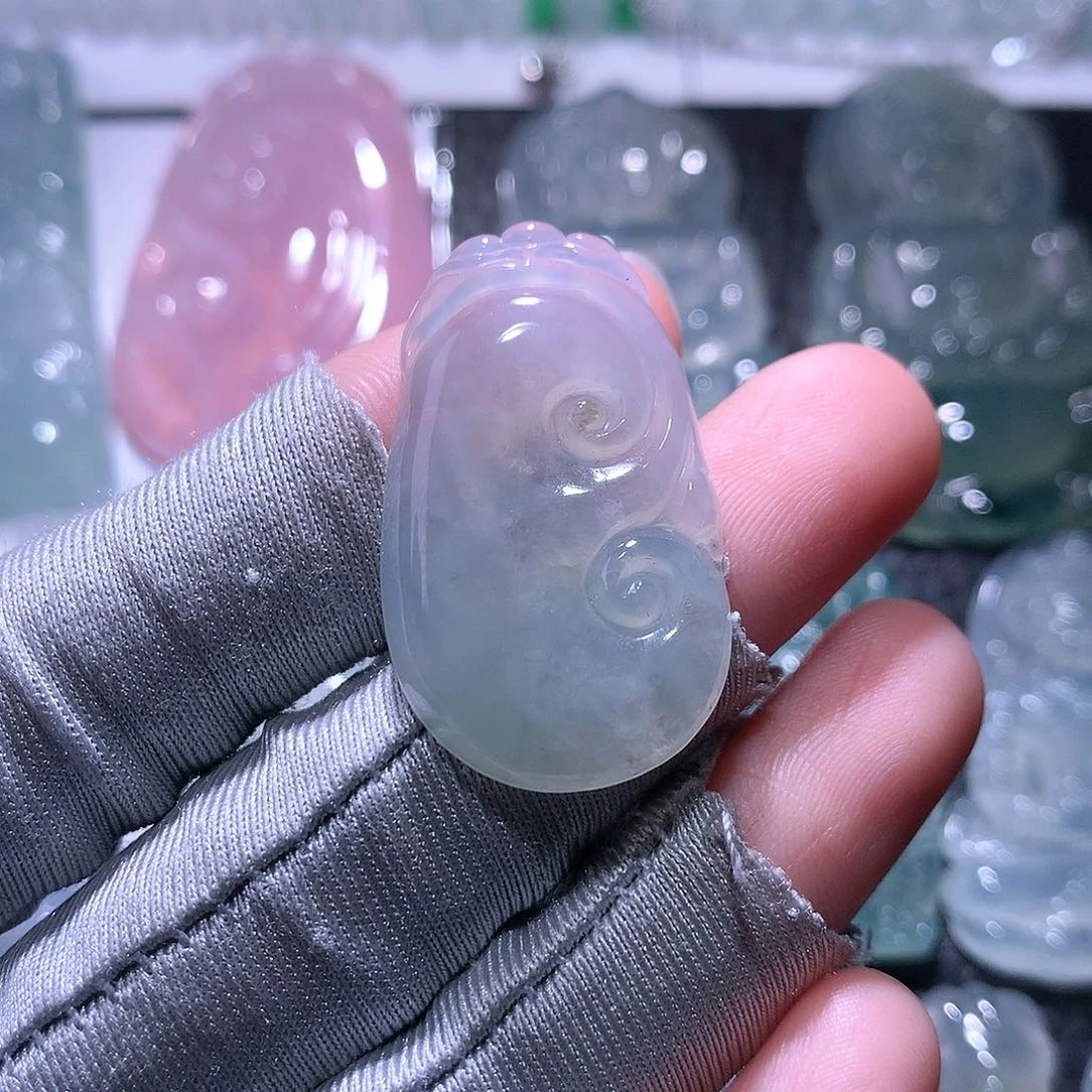 【闪购商品】翡翠未镶嵌颈饰如意