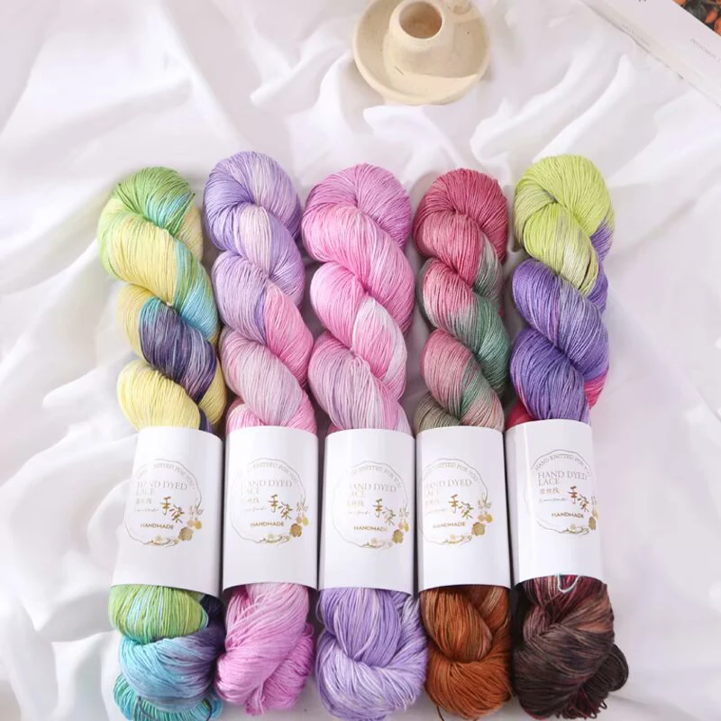 2两手染蕾丝段染渐变桑蚕丝毛线夏季手工编织披肩短袖线