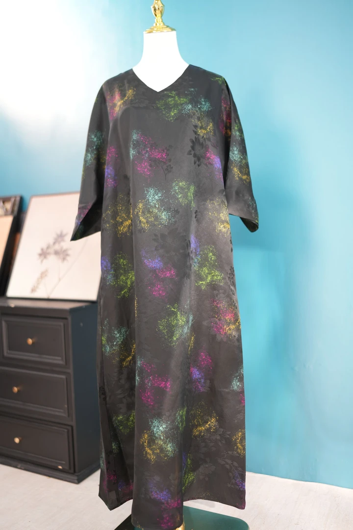 P193.v领女士袍子