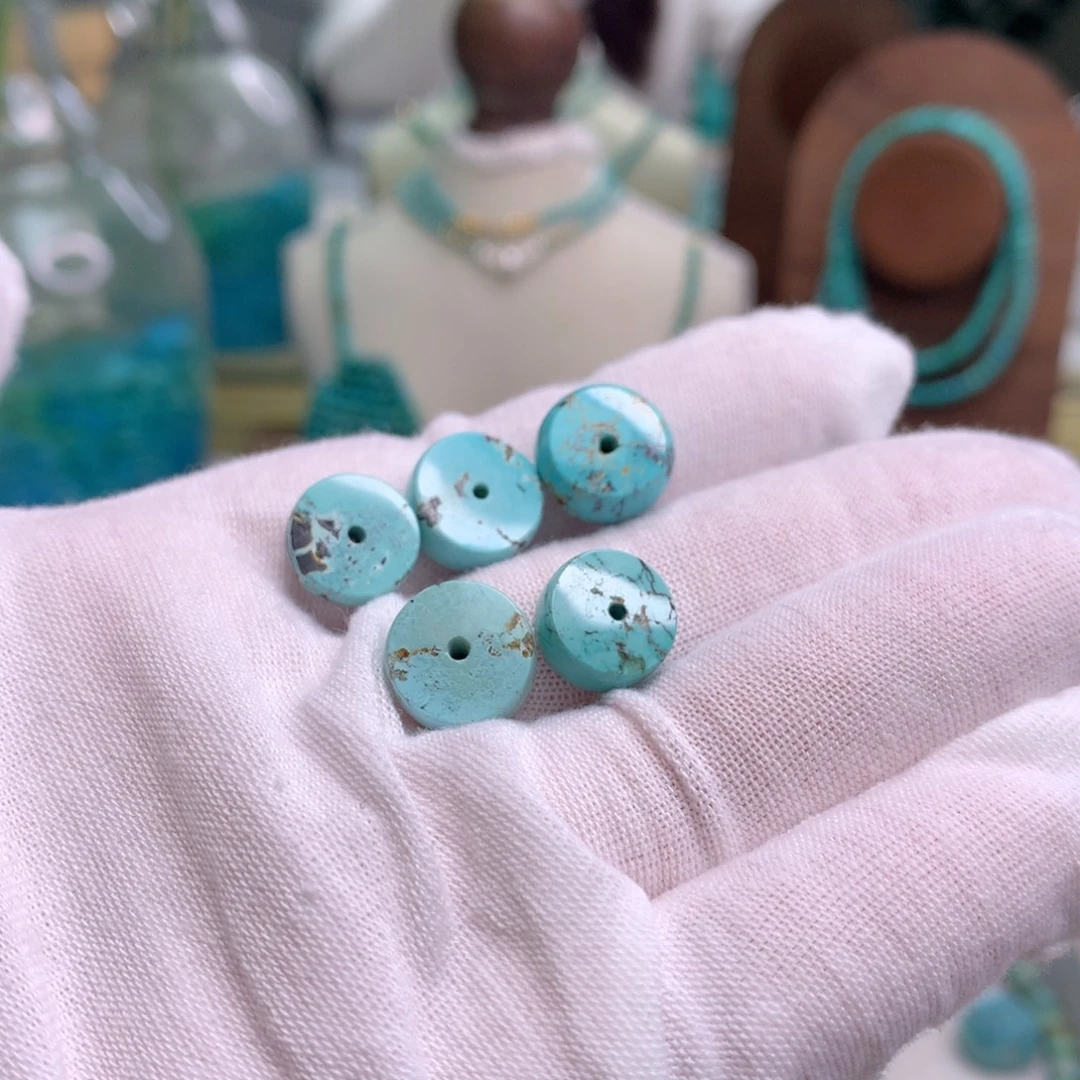 绿松石未镶嵌饰品