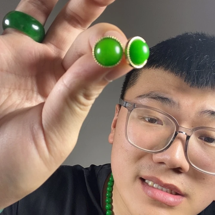 未镶嵌翡翠耳饰高端时尚翠青鸽子蛋耳钉