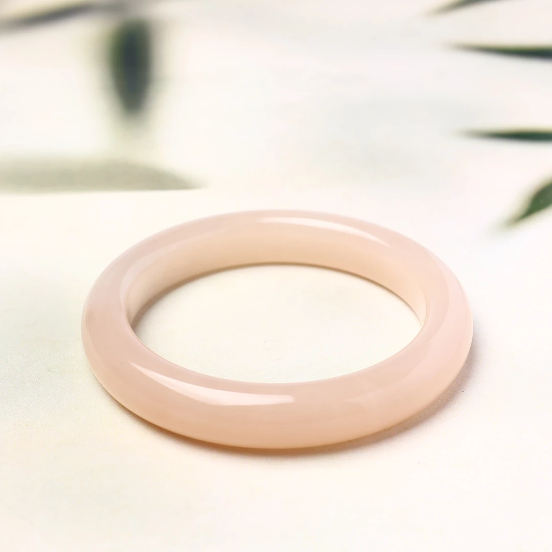 【小胖说玉·一物一拍】和田玉藕粉高品质熟藕粉气质时尚女士手镯