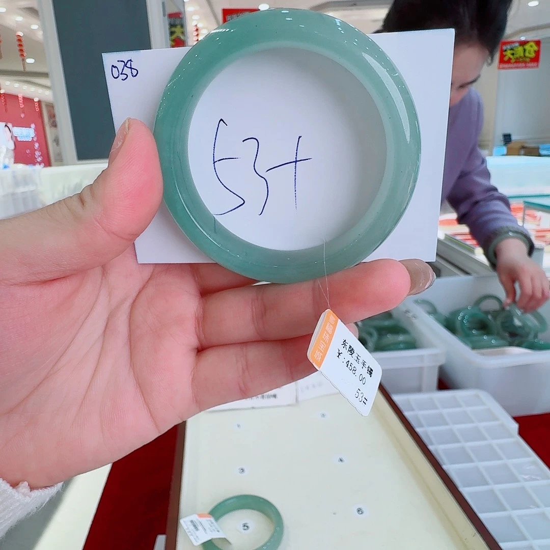 石英质玉未镶嵌手镯038