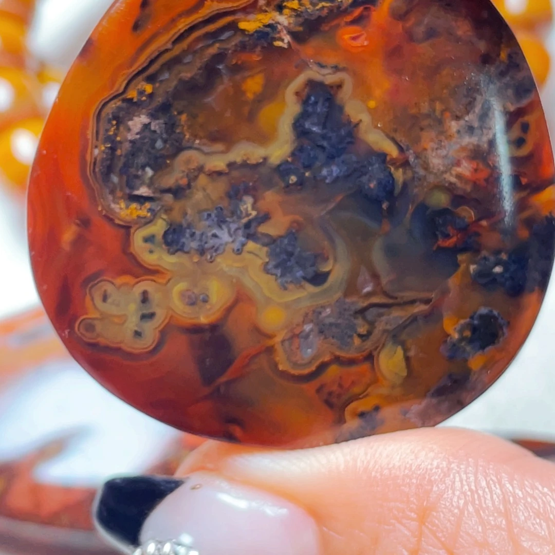 未镶嵌颈饰玛瑙/玉髓7**3