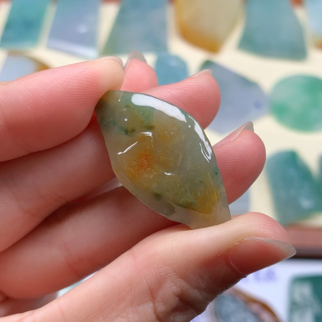 翡翠未镶嵌颈饰天然缅甸翡翠