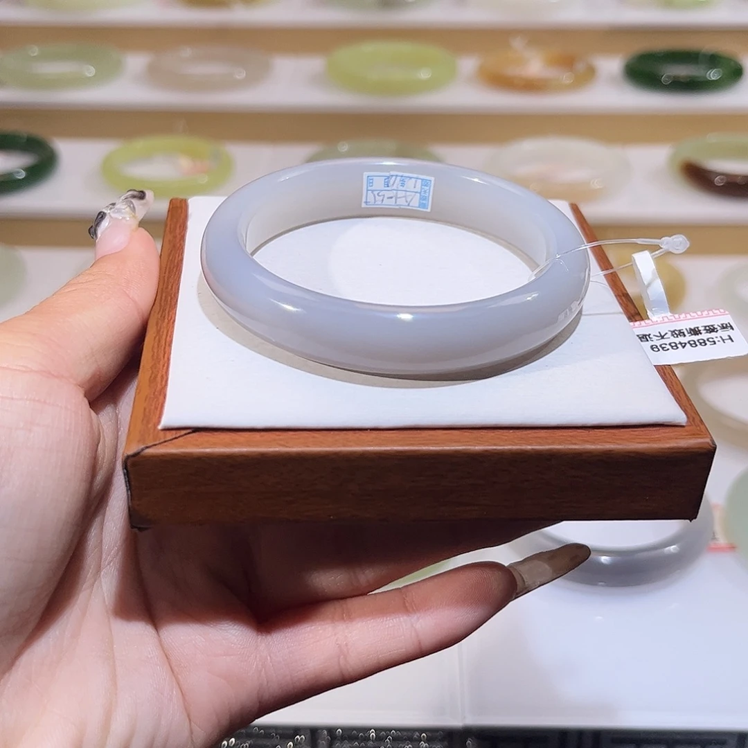 和田玉未镶嵌手镯香芋紫