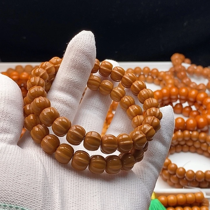 下***身猴头核桃吊坠猴头