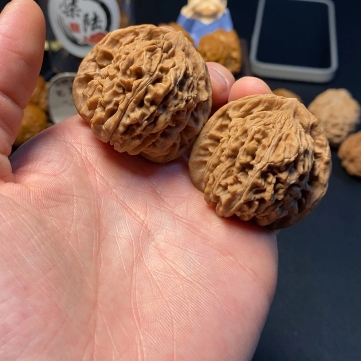 文玩核桃把件20号四座楼43尺