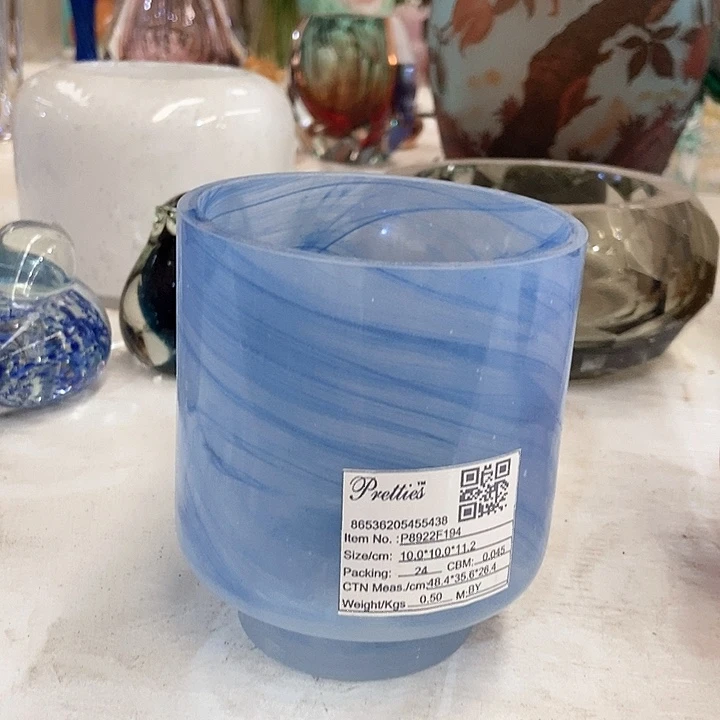 琉璃花瓶高12厘米口径9厘米