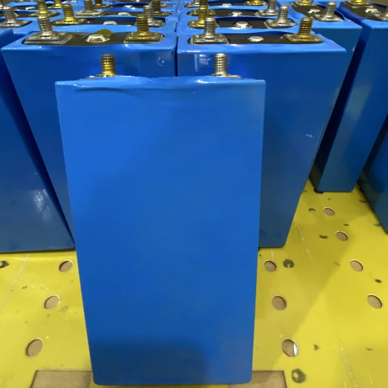 80A3.2V微鼓包铁锂单体电池（不影响使用，不退不换，介意勿拍）