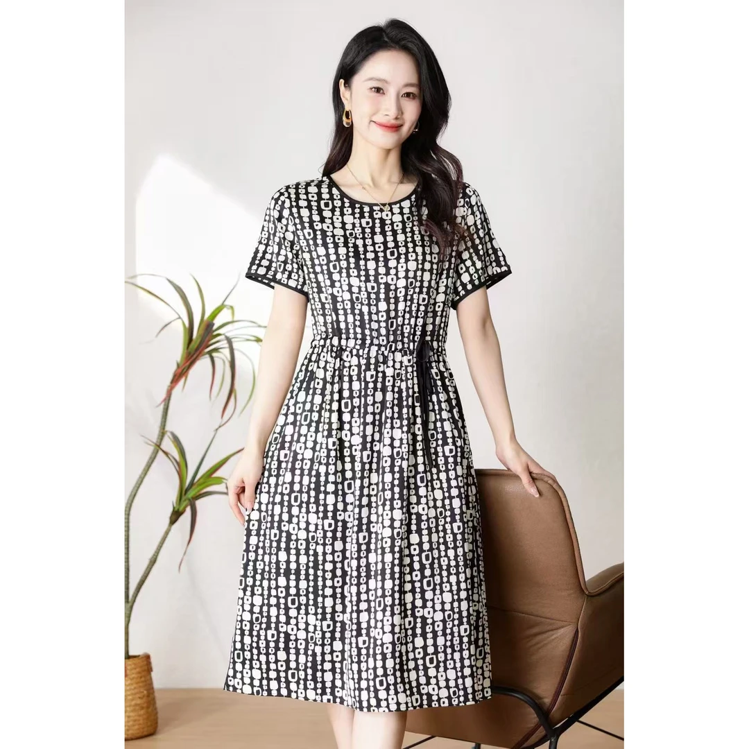 【小方糖 】 白色条纹连衣裙洋气显瘦气质时尚休闲夏季女士裙2323