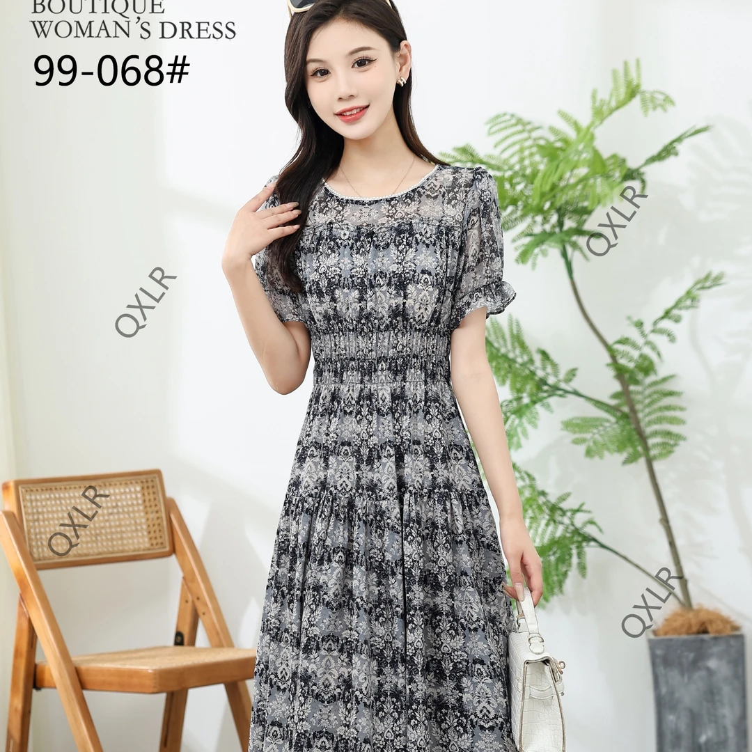 夏季新款洋气显瘦气质碎花修身连衣裙