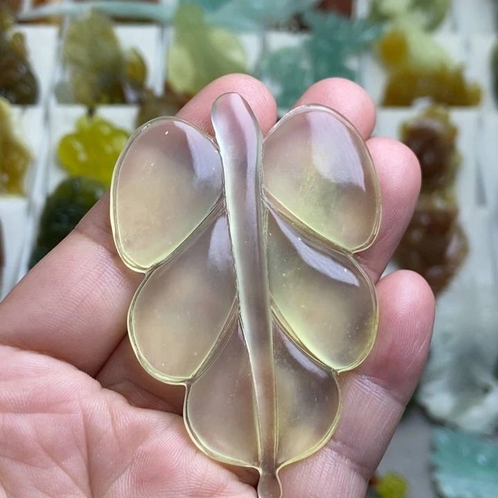 未镶嵌蛇纹石玉挂件