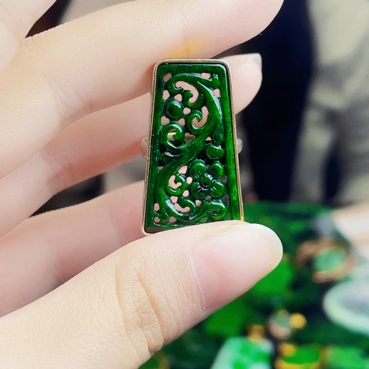 颈饰银S925镶嵌翡翠多样性