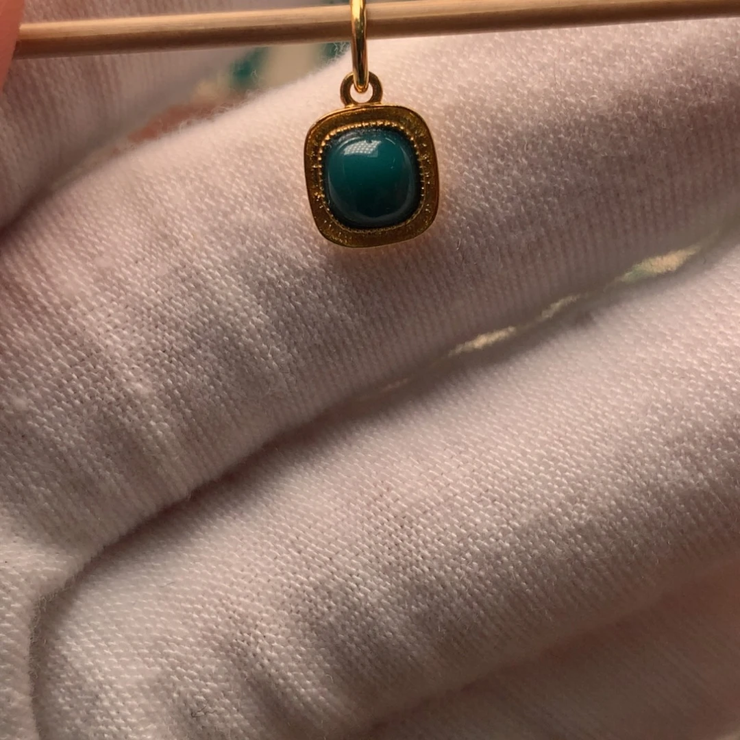 绿松石18K金镶嵌配饰